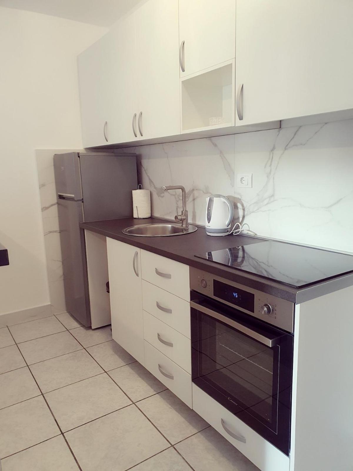 Apartments Adriatic سفيتي ستيفان المظهر الخارجي الصورة